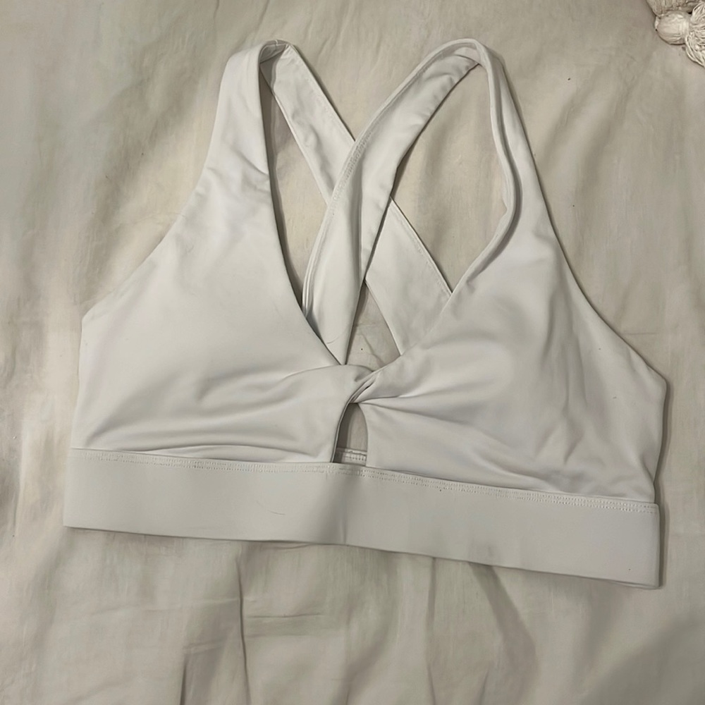 Fabletics bra